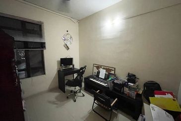 Royal Domain Sri Putramas II