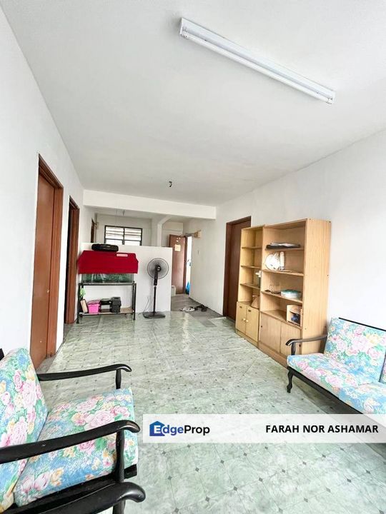 Rista Villa Apartment, Puchong, Selangor For Sale - Basic & Well Maintained Unit, Selangor, Puchong