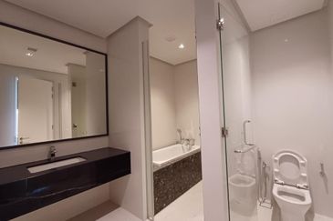 Mayfair Residences @ Pavilion Embassy