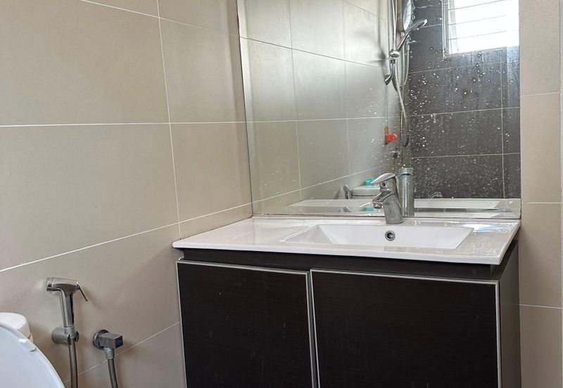 Jalan Uranus U5/122C