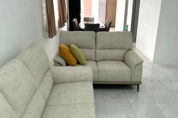 FULLY FURNISHED RUMAH TERES 1 TINGKAT (ENDLOT) THE LAKES SPANISH GARDEN, BATU GAJAH