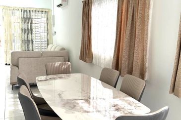 FULLY FURNISHED RUMAH TERES 1 TINGKAT (ENDLOT) THE LAKES SPANISH GARDEN, BATU GAJAH