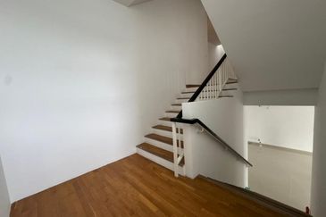 New House Spacious Balcony 3 Storey Hyperlink Terrace Duta Villa @ Precint 14, Putrajaya