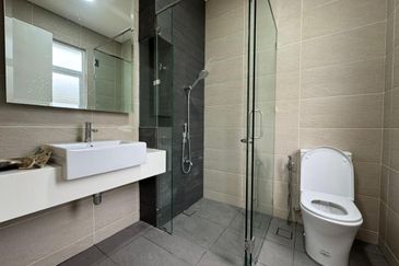 New House Spacious Balcony 3 Storey Hyperlink Terrace Duta Villa @ Precint 14, Putrajaya