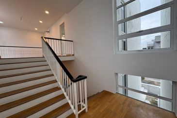 New House Spacious Balcony 3 Storey Hyperlink Terrace Duta Villa @ Precint 14, Putrajaya