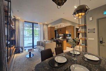 Terra Residence Presint 8 Putrajaya, Facing Lakeside & Masjid Besi