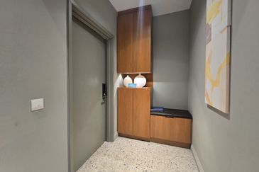 Terra Residence Presint 8 Putrajaya, Facing Lakeside & Masjid Besi