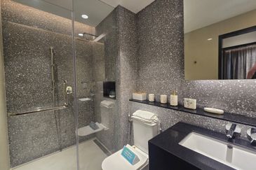 Terra Residence Presint 8 Putrajaya, Facing Lakeside & Masjid Besi