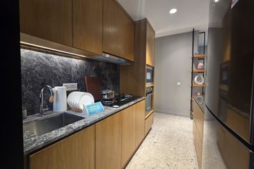 Terra Residence Presint 8 Putrajaya, Facing Lakeside & Masjid Besi