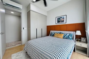 Datum Jelatek Residence