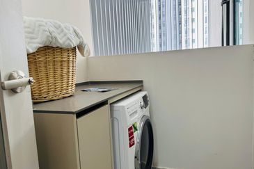 Datum Jelatek Residence