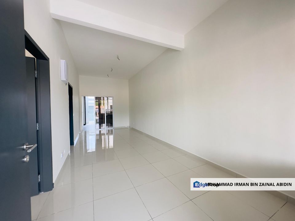 Berdekatan Putrajaya Rumah baru teres 1-tingkat di J2 Residence, Jenderam Hilir, Selangor, Dengkil