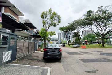 Austin Residence @Taman Mount Austin