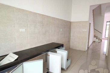 Austin Residence @Taman Mount Austin