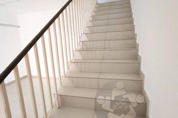 Austin Residence @Taman Mount Austin