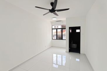 Persiaran Pelangi Indah