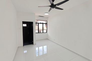 Persiaran Pelangi Indah