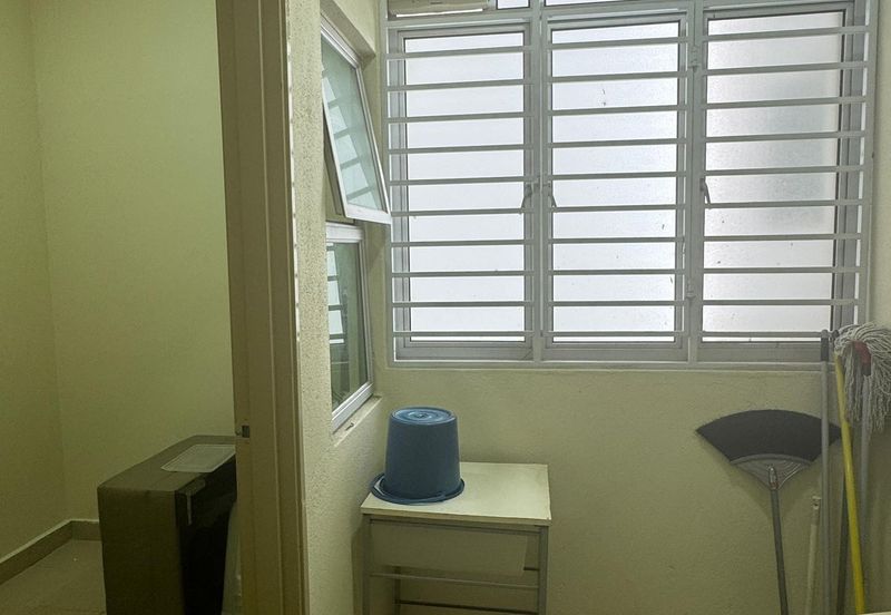 Dedaun Hijau (Greenfield Regency)