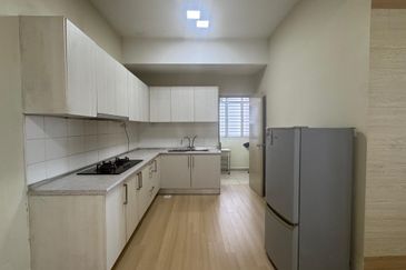 Dedaun Hijau (Greenfield Regency)