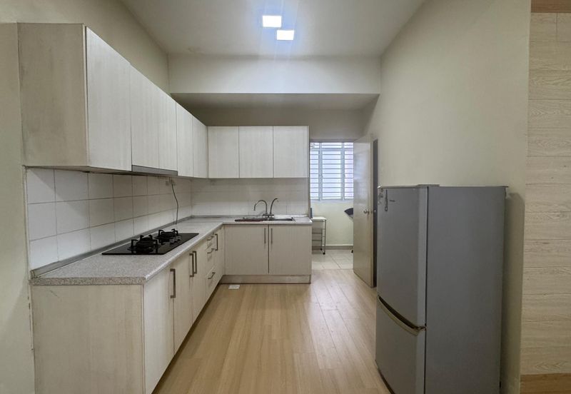 Dedaun Hijau (Greenfield Regency)