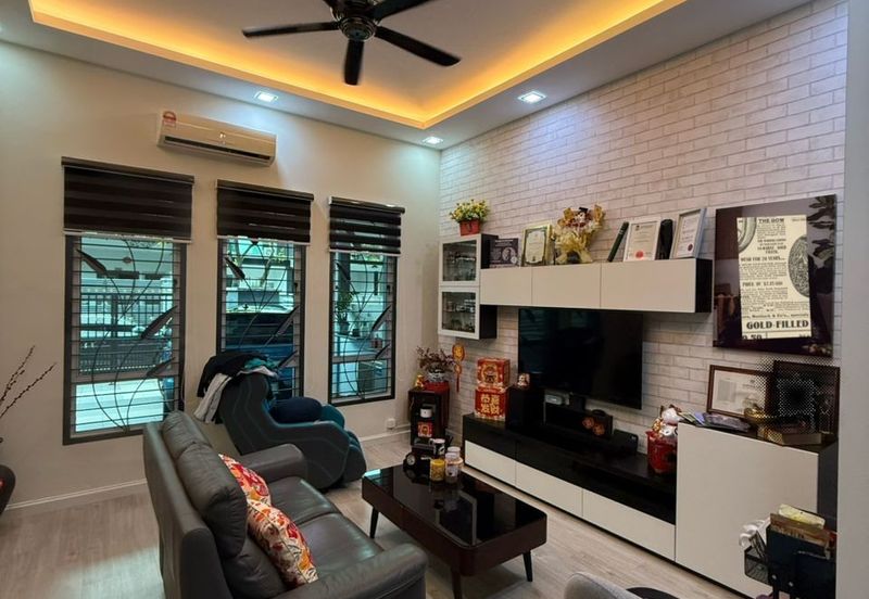 Austin Residence @Taman Mount Austin