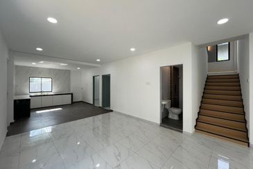 Desa Palma, Nasa City