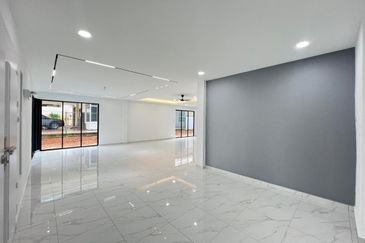 Desa Palma, Nasa City