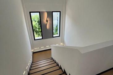 Desa Palma, Nasa City