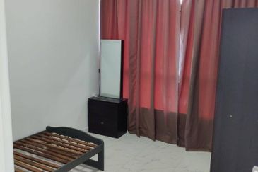 Dedaun Hijau (Greenfield Regency)