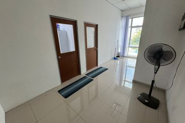 Kempas Utama Industrial Park