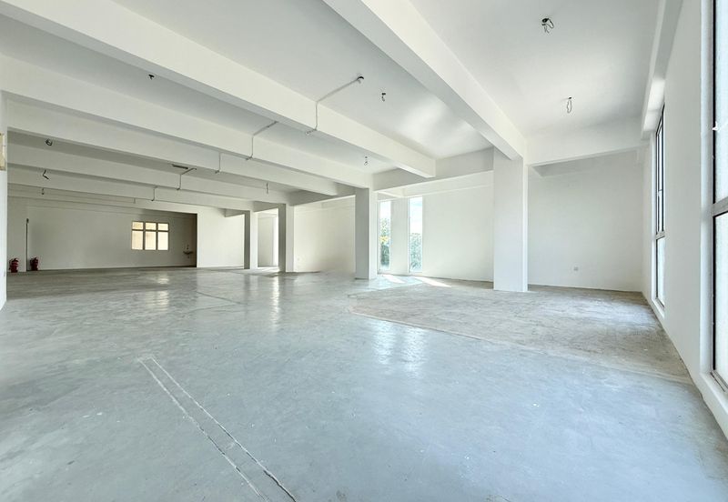 Pusat Perdagangan Danga Utama