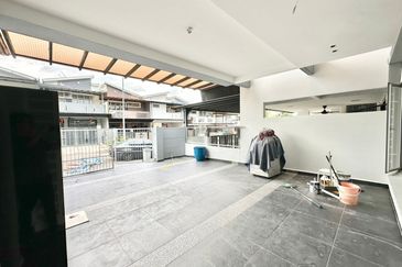 Jalan Persiaran Desa Tebrau