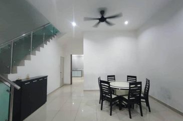 Austin Residence @Taman Mount Austin