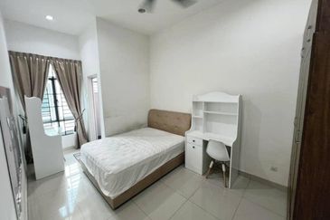 Austin Residence @Taman Mount Austin