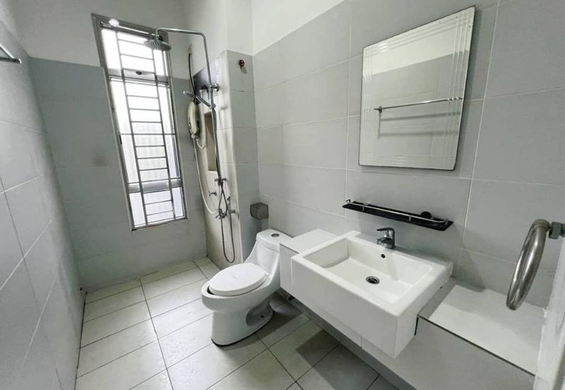 Austin Residence @Taman Mount Austin