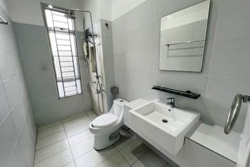 Austin Residence @Taman Mount Austin