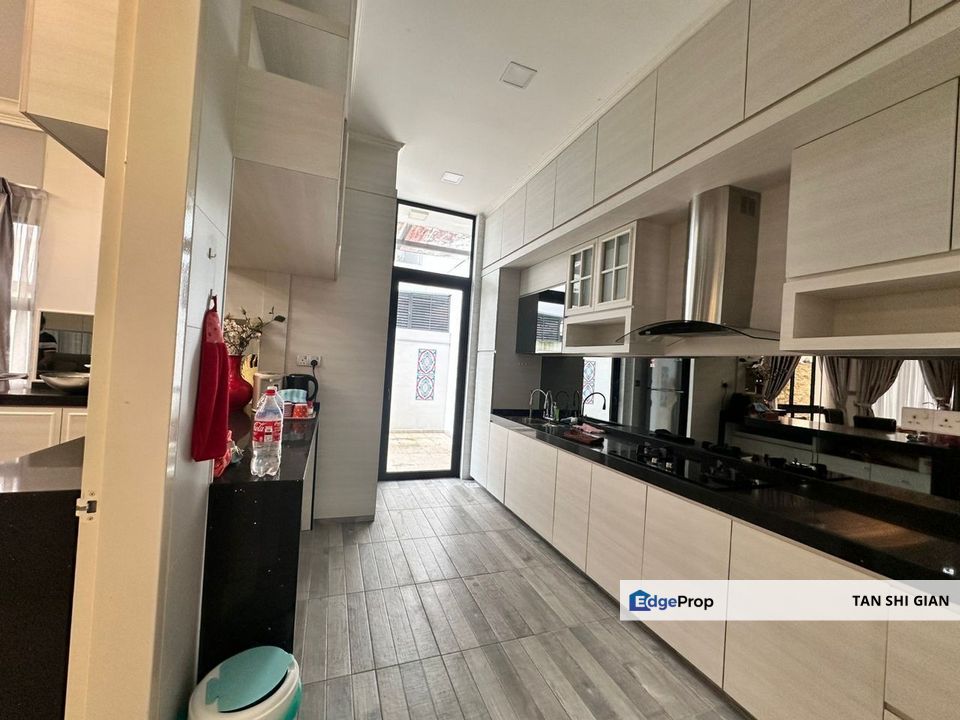 Horizon Hill 3Storey Cluster House for Sale, Johor, 