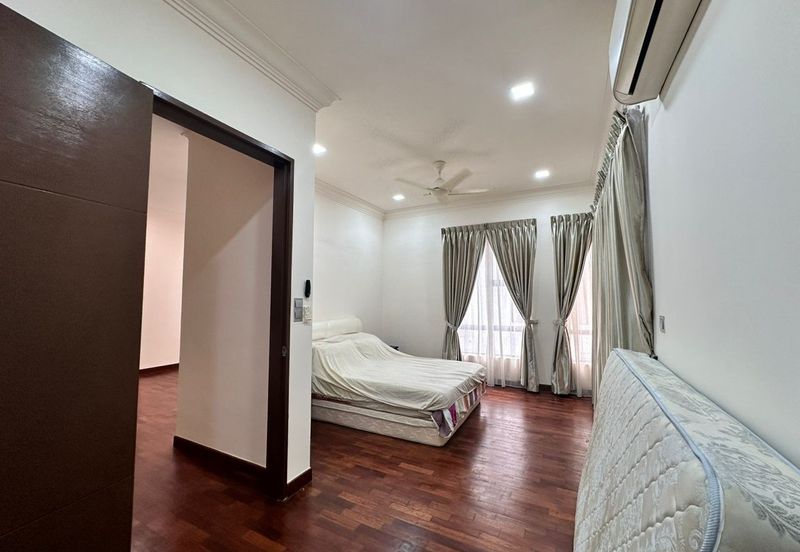 The Canal Garden South, Horizon Hills