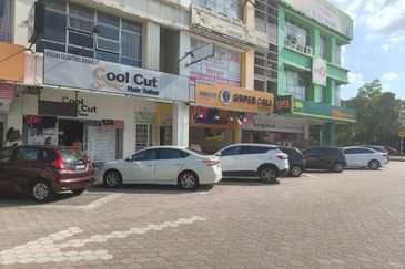 Jalan Austin Heights