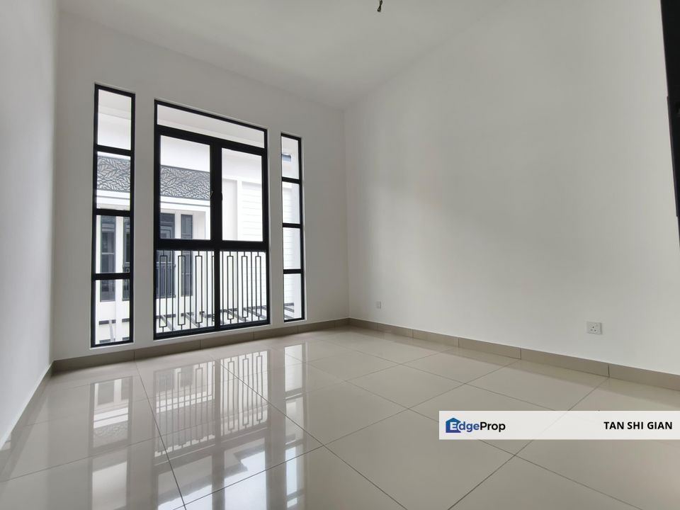 Setia Tropika Calliandra 2Storey Cluster House for Sale, Johor, Setia Tropika