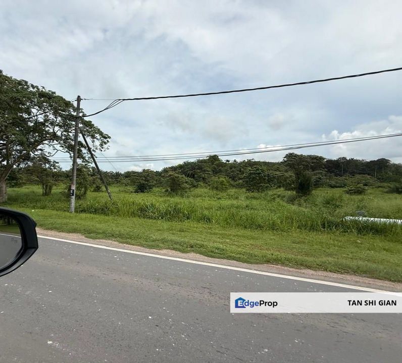Machap 16Acre Main Road Land for Sale, Johor, Kluang