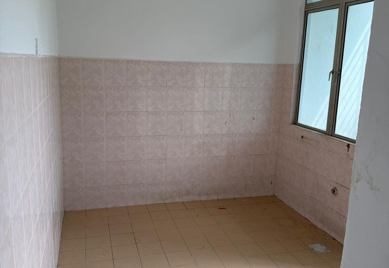 Summer Park Townhouse (Pangsapuri Alam Jaya), Bandar Baru Seri Alam