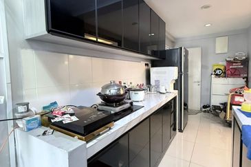 Midas Perling Apartment