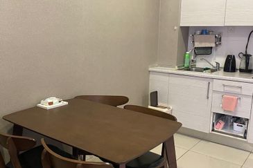 Dedaun Hijau (Greenfield Regency)