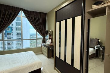 Dedaun Hijau (Greenfield Regency)