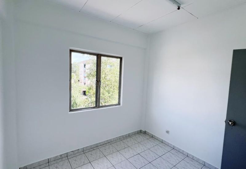 Bandar Baru Seri Alam