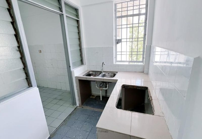 Bandar Baru Seri Alam