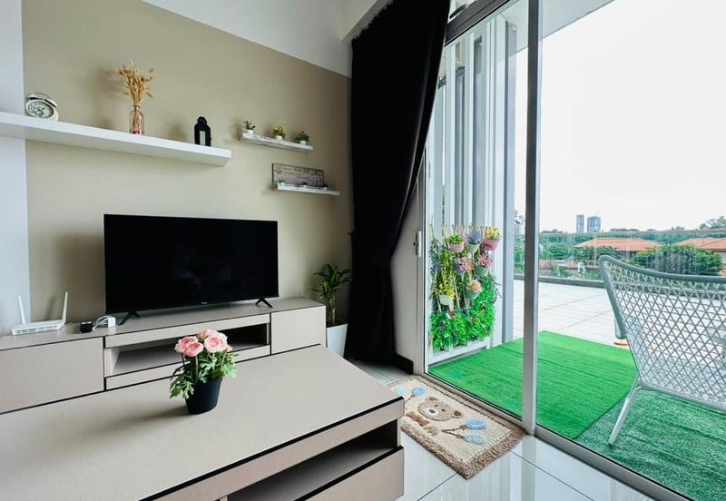 Paragon Suites @ CIQ