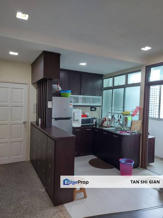 MountAustin lake view suite 3Bedroom for sale , Johor, Johor Bahru