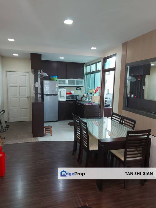 MountAustin lake view suite 3Bedroom for sale , Johor, Johor Bahru